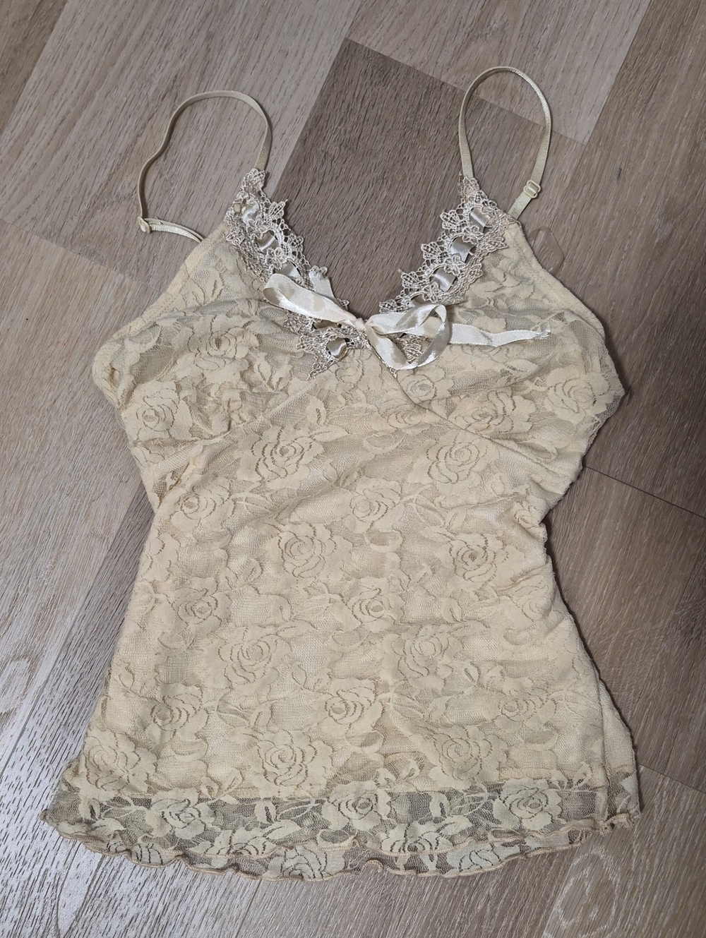 Lace Trim Satin-Accent Camisole in Cream